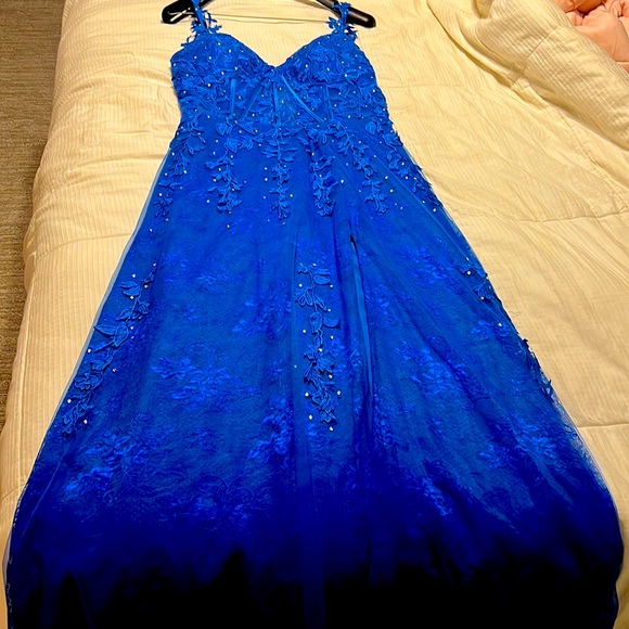 Prom/formal dress. Royal blue. Lace up in back. Wchecalino. Sweetheart spaghetti - Picture 1 of 3